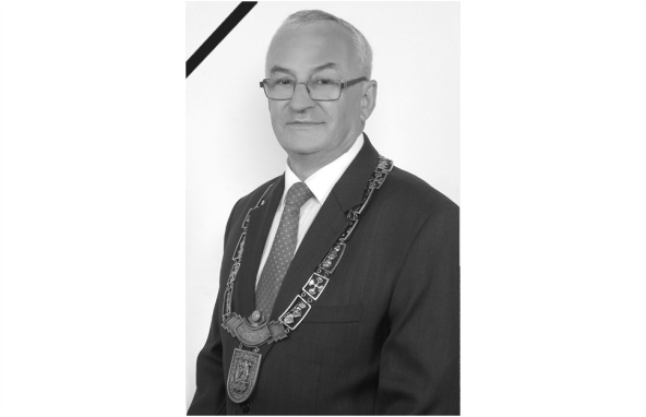 Ilustracja do informacji: Z głębokim smutkiem żegnamy Wojciecha Jezierskiego Honorowego Obywatela Gminy Elbląg 